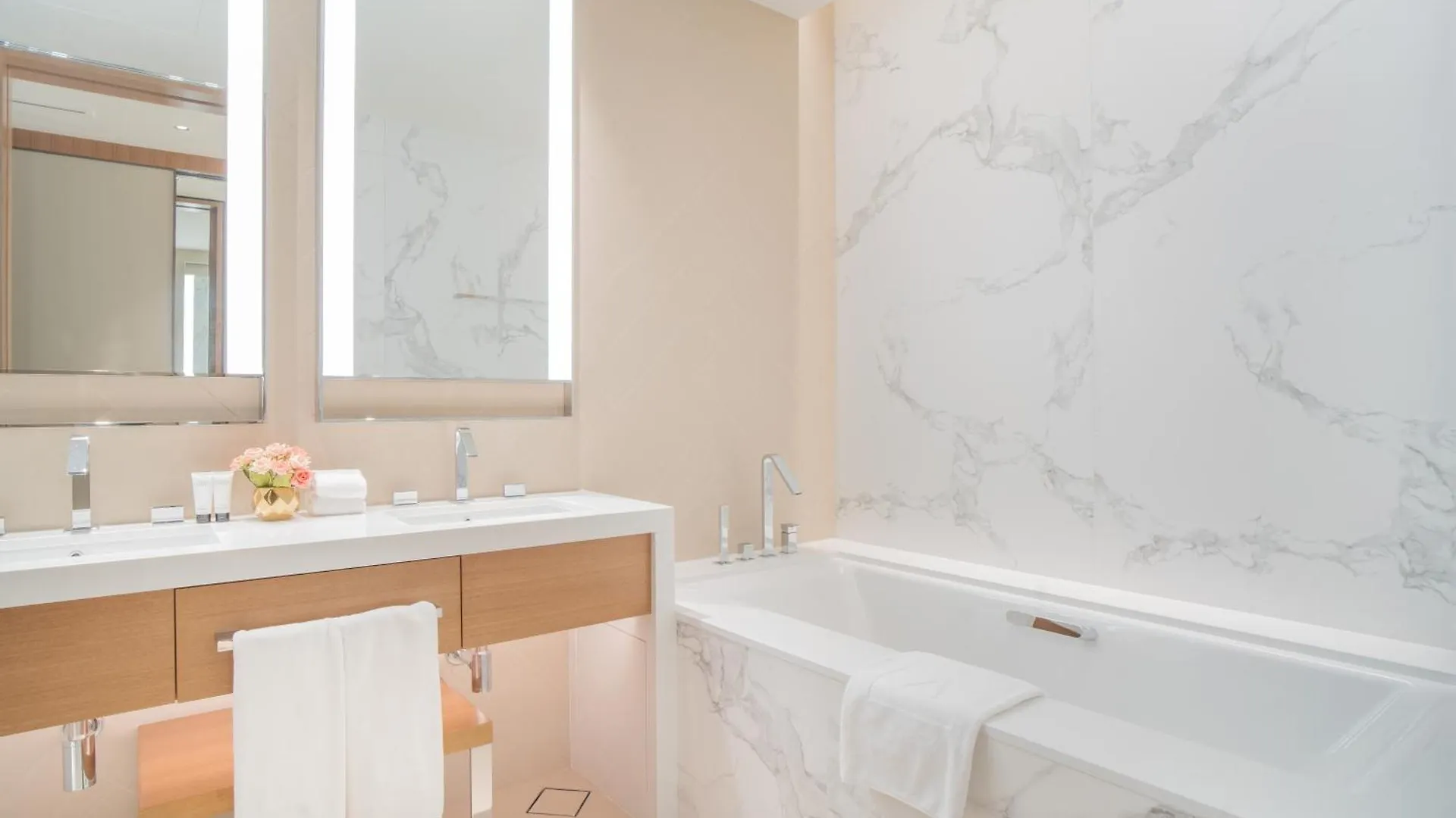 Address Dubai Opera, Full Burj Khalifa And Fountain View By Gardenia Suites Apartment